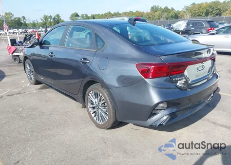 2023 Kia Forte Gt-Line z USA, uszkodzony, nr VIN 3KPF54AD0PE555813